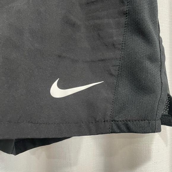 Nike Athletic Workout Shorts Dri-Fit Medium - Picture 3 of 5